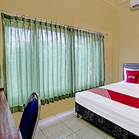 Oyo 91572 Kost Esklusif Barokah Pasuruan Exterior foto